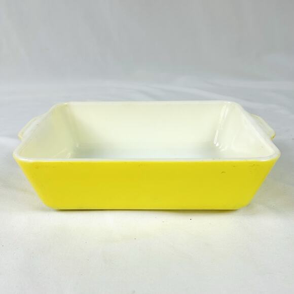 Vintage Yellow Pyrex 503 Glass Refrigerator Dish Casserole 1.5 qt *No Lid* - Picture 2 of 4